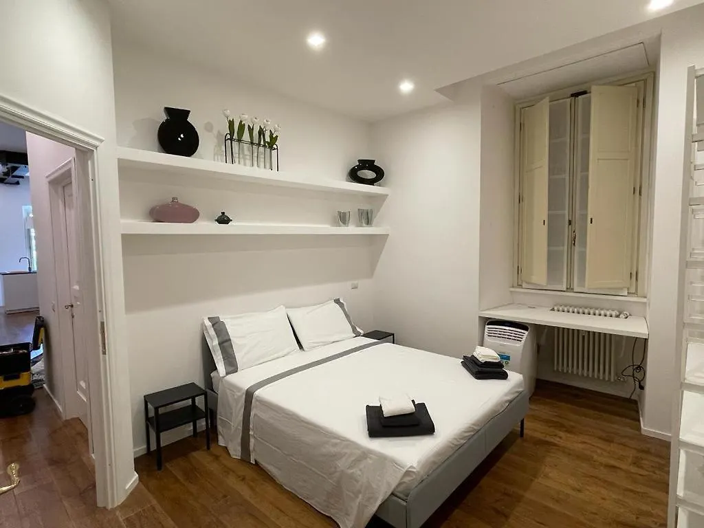 Apartment Deromatality Vaticano Piazza Di Spagna Colosseo Italy